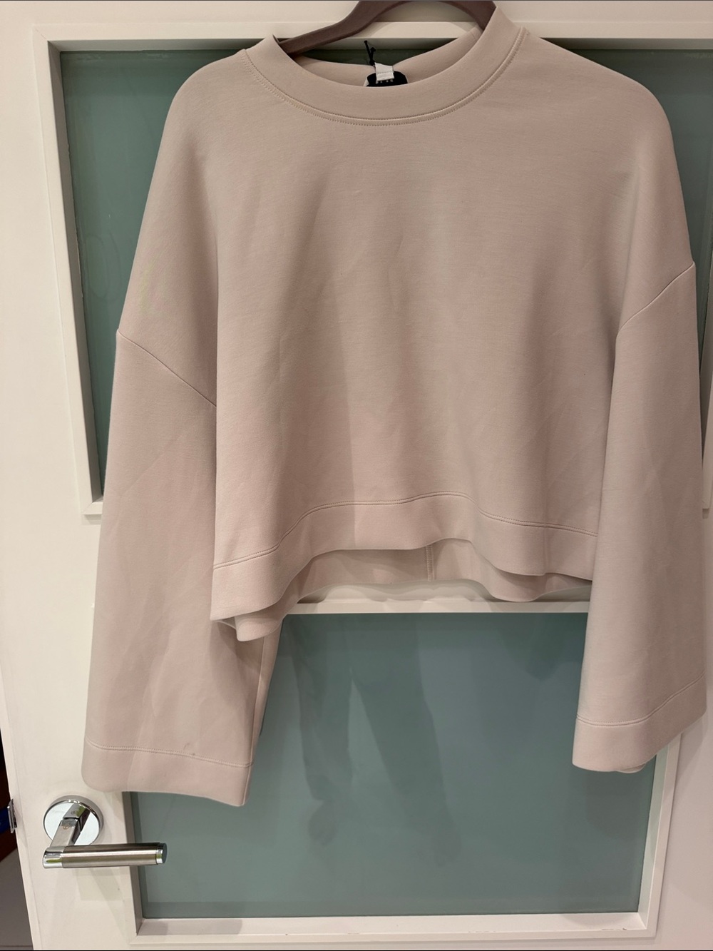 NWT Reiss Light Beige Cropped Sweatshirt MEDIUM soft material